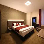 Hotel Golden Pearl Im Stadtzentrum Magdeburgo