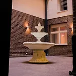 Hotel Golden Pearl Im Stadtzentrum