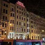 Golden Pearl Im Stadtzentrum Hotel 4*