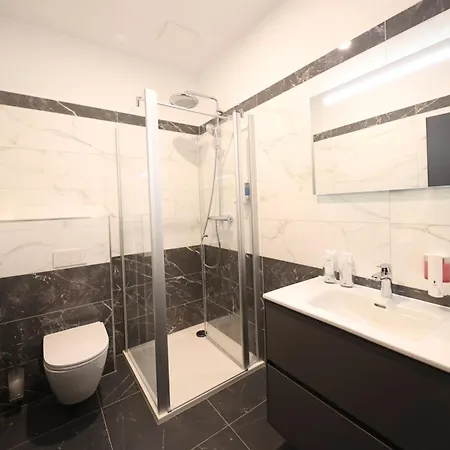 Golden Pearl Im Stadtzentrum 5*