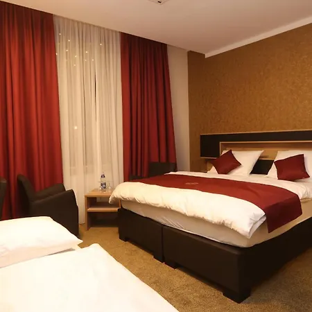 Otel Golden Pearl Im Stadtzentrum 4*
