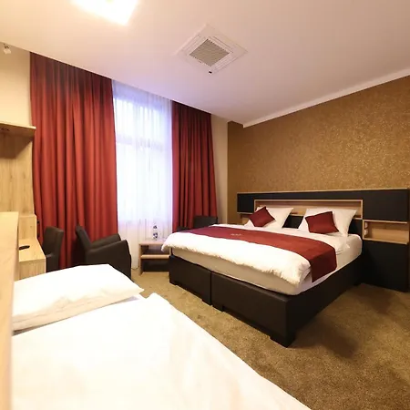 Hotel Golden Pearl