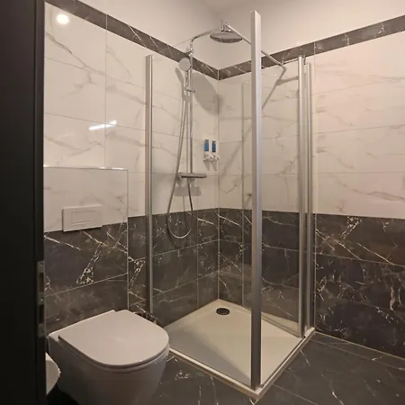 Golden Pearl Im Stadtzentrum فندق