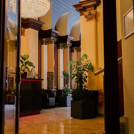 Golden Pearl Im Stadtzentrum Otel