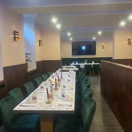 Golden Pearl Im Stadtzentrum 4* Magdeburk