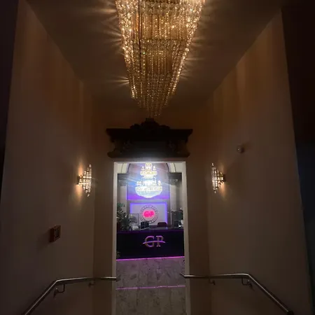 Otel Golden Pearl Im Stadtzentrum 4*