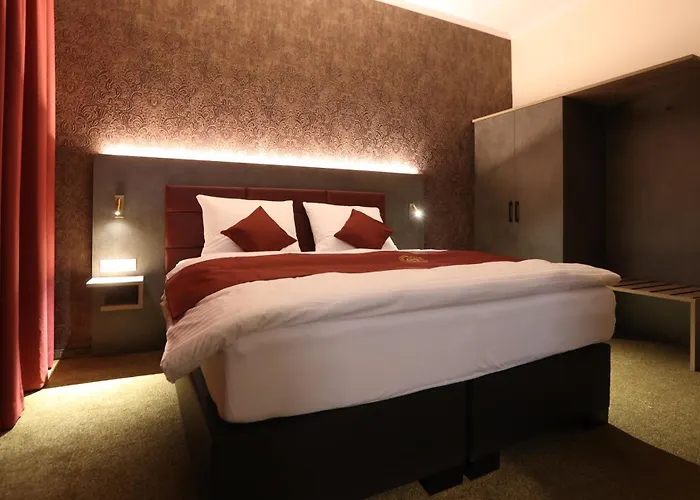 Golden Pearl Im Stadtzentrum فندق