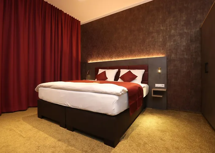 Hotel Golden Pearl Im Stadtzentrum 4*
