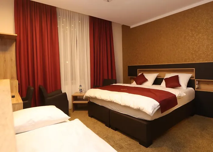 Hotel Golden Pearl Im Stadtzentrum 4*