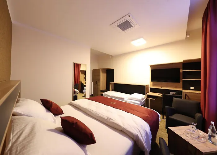 Golden Pearl Im Stadtzentrum فندق 4*