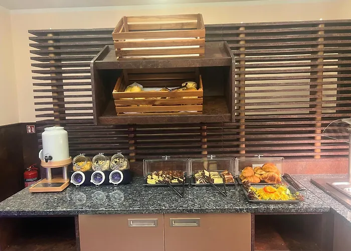 Hotel Golden Pearl Im Stadtzentrum 4*